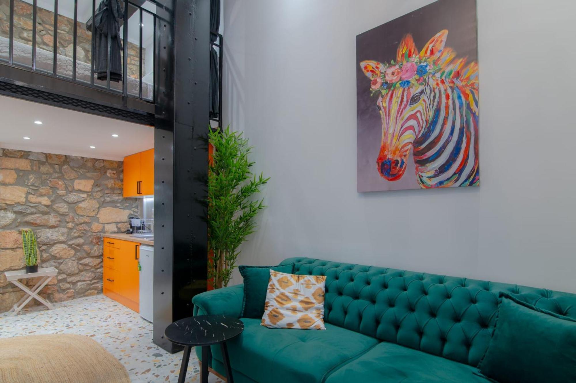 Two-Bedroom Apartment,1503889768:JPEG